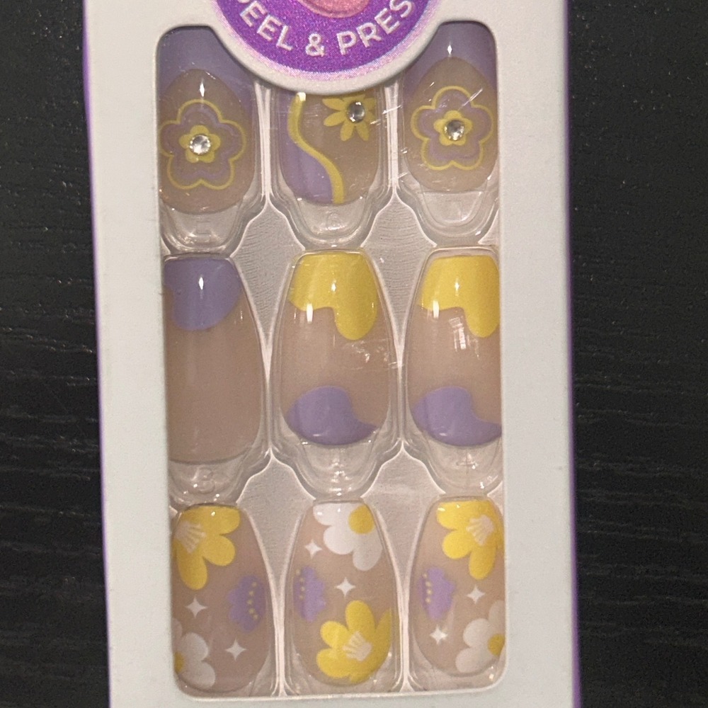 imPRESS Press On Nails Medium EGGoiting Day Flower Purple Yellow